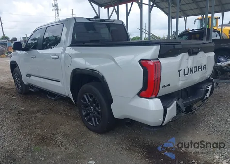 2024 Toyota Tundra Hybrid Platinum 4Wd z USA, uszkodzony, nr VIN 5TFNC5DB2RX048819